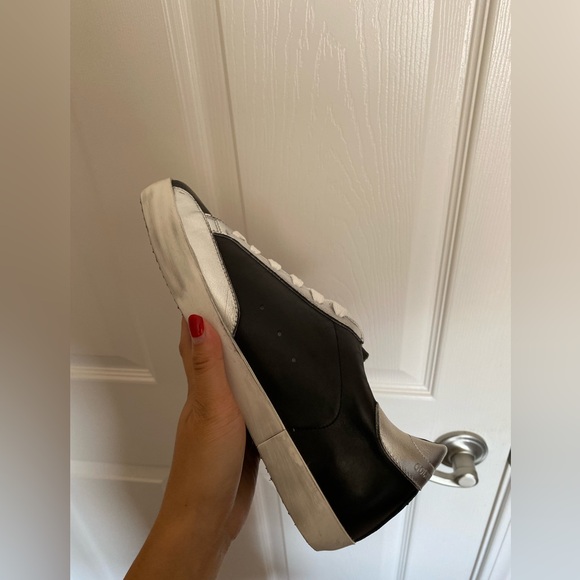 Golden Goose Super-Star Shoes - Picture 8 of 9